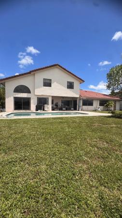 Ridgeview Lake Estates, 1855 SW 101st Ave, Davie, Florida 33324, image 1