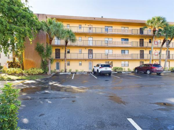 Isle Of Boca Dunes, 9370 SW 8th St #301, Boca Raton, Florida 33428, image 1