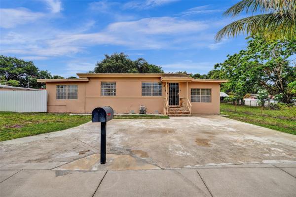 2180 NW 105th Ter, Unincorporated Dade County, Florida 33147, image 1