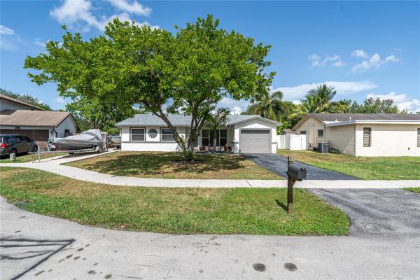 Windward Isle, 4360 NW 116th Ave, Sunrise, Florida 33323, image 1