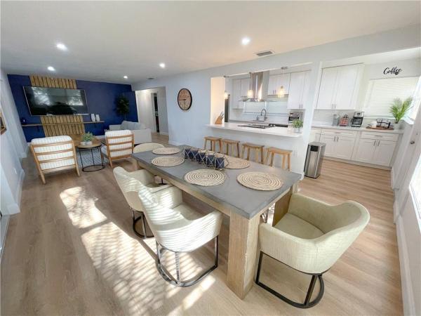 Jenada Villas, 833 NW 30th St, Wilton Manors, Florida 33311, image 1