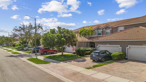 Regency Homes At Fairway Isles, 2751 E Aragon Blvd #3, Sunrise, Florida 33313, image 1