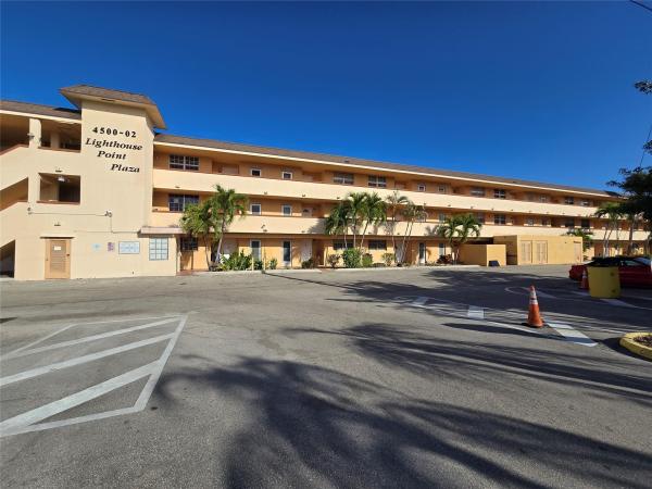 Lighthouse Point Plaza, 4500 N Federal Hwy #303, Lighthouse Point, Florida 33064, image 1