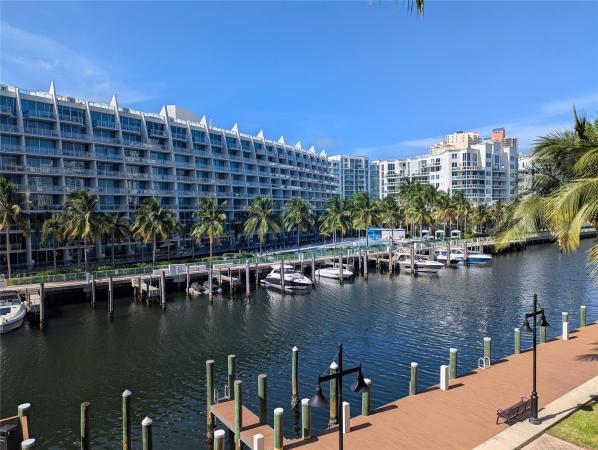 Alaqua, 3001 NE 185 St #311, Aventura, Florida 33180, image 1