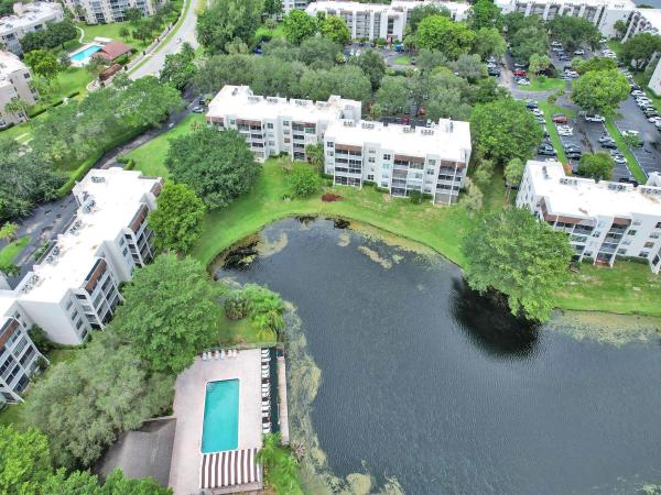 Lagoon Place, 9340 Lagoon Pl #309, Davie, Florida 33324, image 1