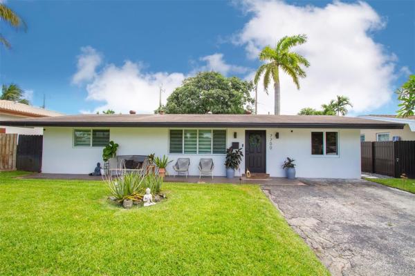 Boulevard Heights, 7700 NW 15th St, Pembroke Pines, Florida 33024, image 1