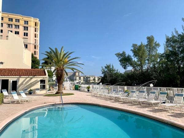 Casa La Quinta, 2850 NE 14th St #306B, Pompano Beach, Florida 33062, image 1