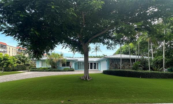Sea Ranch Lakes Estates, 10 Minnetonka Rd, Sea Ranch Lakes, Florida 33308, image 1