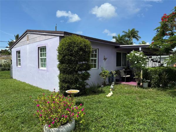 Englewood Manor, 3117 Buckley Ave, Lake Worth, Florida 33461, image 1
