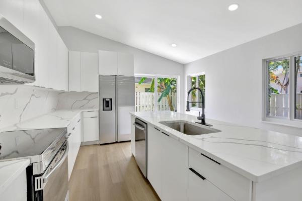 Quatraine At Jacaranda, 9862 NW 2nd St, Plantation, Florida 33324, image 1