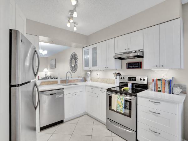 Cypress Bend, 2208 S Cypress Bend Dr #401, Pompano Beach, Florida 33069, image 1
