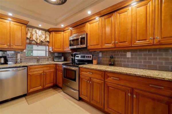 Hollybrook Golf & Tennis Club, 820 S Hollybrook Dr #209, Pembroke Pines, Florida 33025, image 1