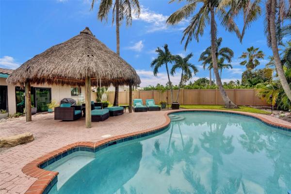 Cypress Park, 60 SE 10th St, Pompano Beach, Florida 33060, image 1