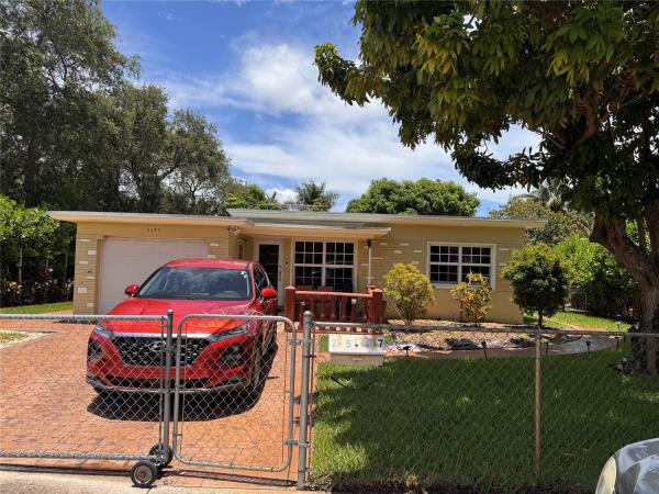 Hollywood Park, 2547 Thomas St, Hollywood, Florida 33020, image 1