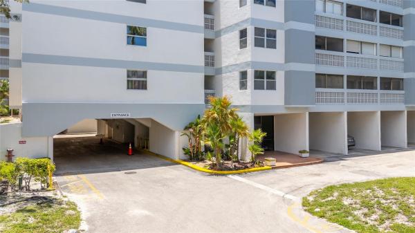 The Lakes Of Inverrary, 3301 Spanish Moss Ter #705, Lauderhill, Florida 33319, image 1