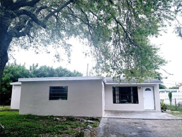 Broadview Country Club Estates, 1611 SW 63rd Ter, North Lauderdale, Florida 33068, image 2