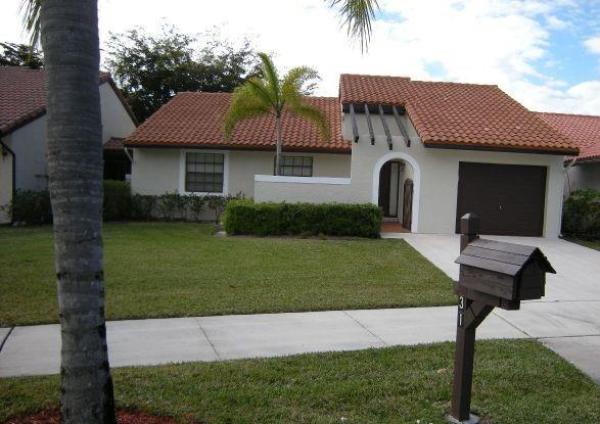 31 Columbia Ct, Deerfield Beach, Florida 33442, image 1