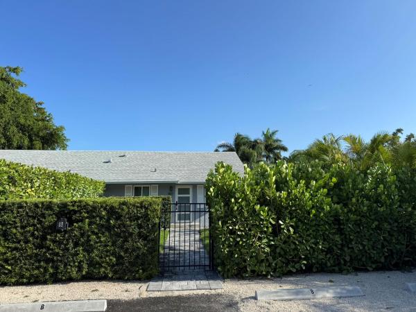 Oakland Park, 1402 NE 34th St #B, Fort Lauderdale, Florida 33334, image 1