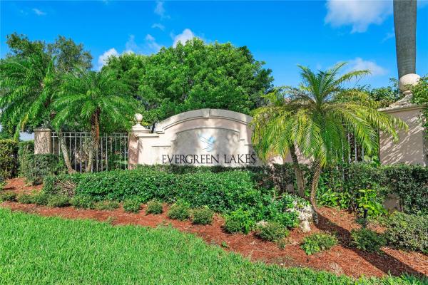 Evergreen Lakes, 5031 Wiles Rd #207, Coconut Creek, Florida 33073, image 1