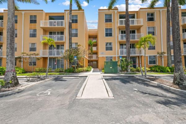 Sheridan East, 1341 SE 3rd Ave #206, Dania Beach, Florida 33004, image 1