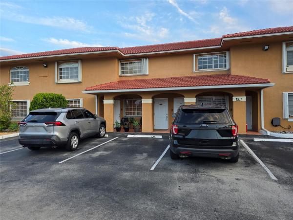 West Poinciana Villas, 7811 W 36 Ave 202, Hialeah, Florida 33018, image 1