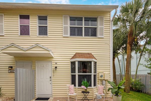 Edgewater Townhomes, 1877 NE 15th Ave, Fort Lauderdale, Florida 33305, image 2