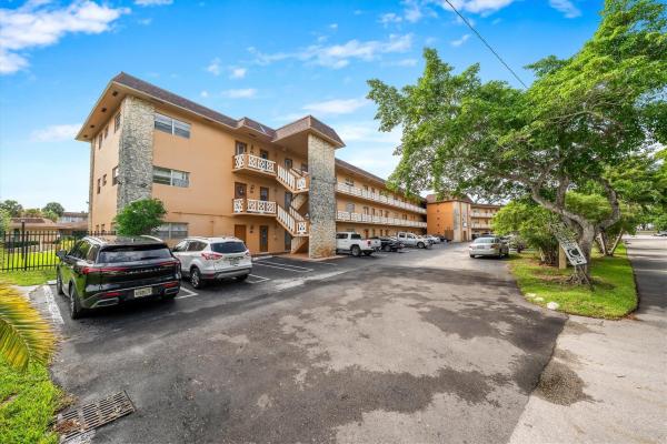 Camellia Gardens, 5031 W Oakland Park Blvd #112, Lauderdale Lakes, Florida 33313, image 1