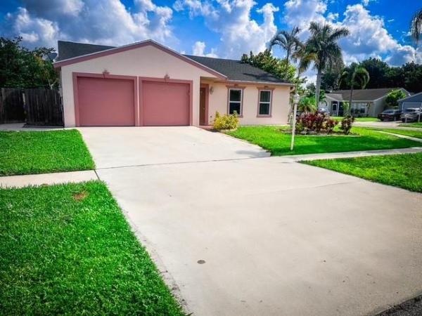 Countrywood, 5149 S Canal Cir, Lake Worth Beach, Florida 33467, image 1