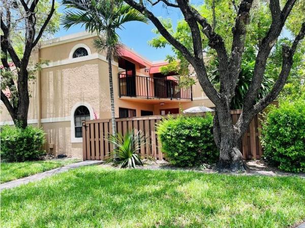 Banyan Lake, 8200 Severn Dr #C, Boca Raton, Florida 33433, image 1