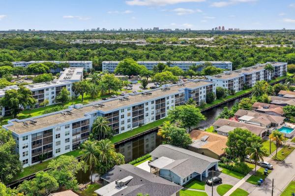 Royal Park, 110 Royal Park Dr #2C, Oakland Park, Florida 33309, image 1