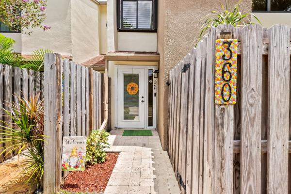 City View Townhomes, 360 City View Dr, Fort Lauderdale, Florida 33311, image 3