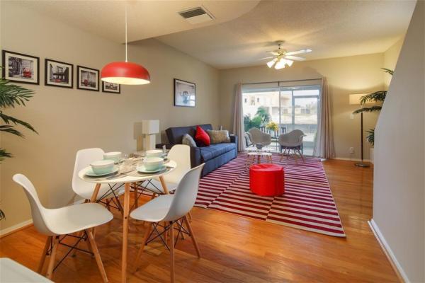 Coconuts, 16749 Hemingway Dr #16749, Weston, Florida 33326, image 1
