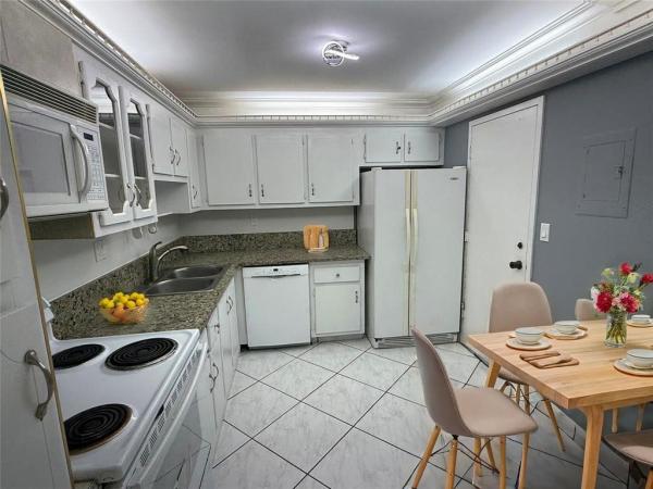 Plaza Towers, 1833 S Ocean Dr #808, Hallandale Beach, Florida 33009, image 1