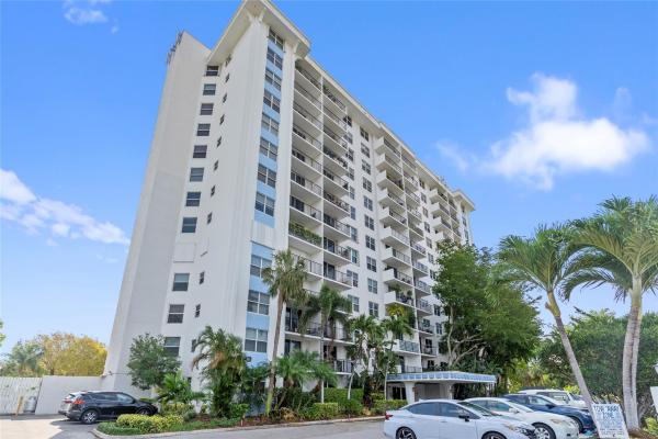 Drake Tower, 1800 N Andrews Ave #3I, Fort Lauderdale, Florida 33311, image 1
