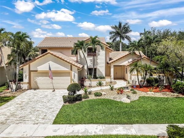 Fox Run At Jacaranda, 1881 NW 106th Ter, Plantation, Florida 33322, image 1