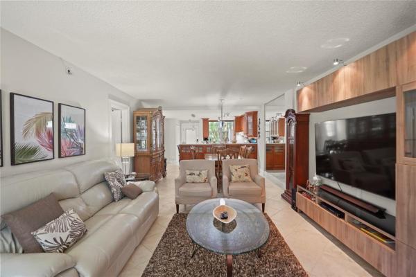 Cypress Chase, 2998 NW 48th Ter #220, Lauderdale Lakes, Florida 33313, image 1