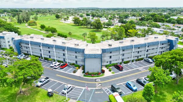 Oriole Golf & Tennis Club 1, 7787 Golf Circle Dr #105, Margate, Florida 33063, image 1