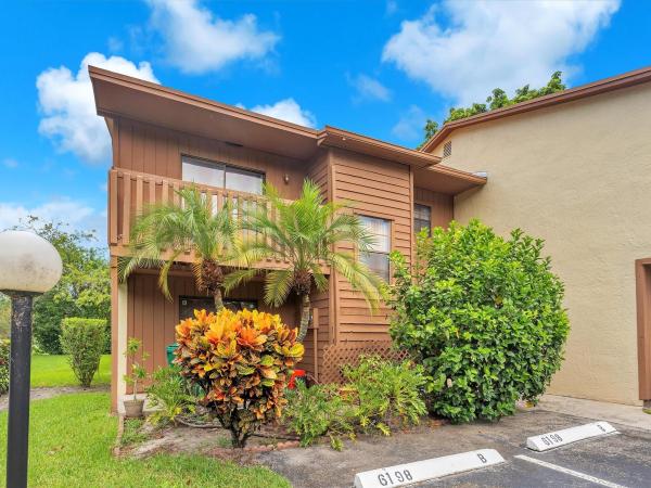 Banyan Lakes, 6198 Laurel Ln #B, Tamarac, Florida 33319, image 1
