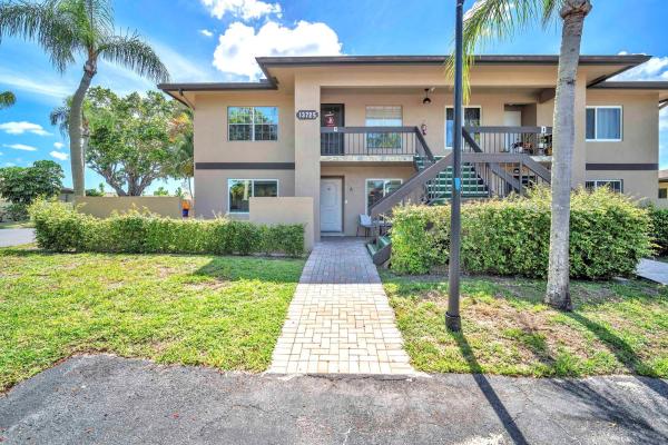 Palm Greens At Villa Del Ray, 13725 Via Aurora, Delray Beach, Florida 33484, image 1