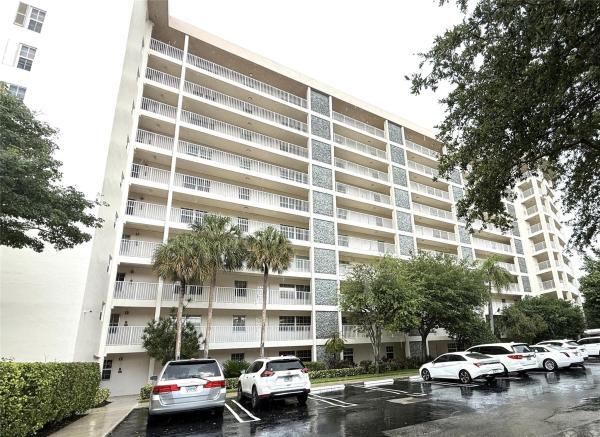 Oaks Way At Palm-Aire, 3499 Oaks Way #506, Pompano Beach, Florida 33069, image 1