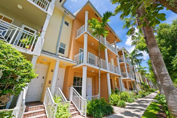 The Village At Sailboat Bend, 419 SW 13th Ter, Fort Lauderdale, Florida 33312, image 1