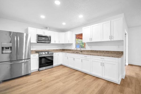 Central Oakland Park, 665 NE 39, Oakland Park, Florida 33334, image 1