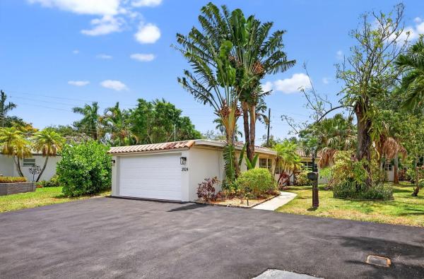 Jenada Villas, 2924 NW 8th Ave, Wilton Manors, Florida 33311, image 1