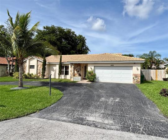 Falcon's Lea, 6421 Crossbow Ct, Davie, Florida 33331, image 1