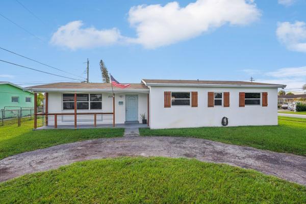 Boulevard Heights, 201 N 66th Ter, Hollywood, Florida 33024, image 1