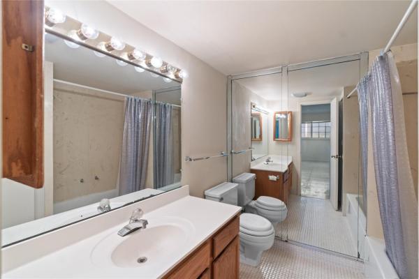 River Manor, 3004 NE 5th Ter #109-C, Wilton Manors, Florida 33334, image 2