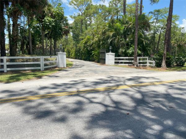 Deer Run, 2315 Deer Run Blvd, Loxahatchee, Florida 33470, image 2