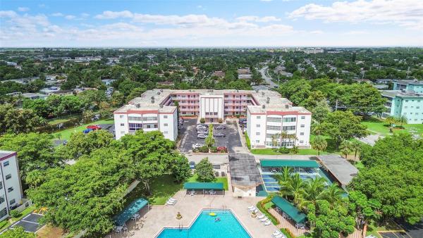 Sapphire, 4000 NW 44th Ave #401, Lauderdale Lakes, Florida 33319, image 1