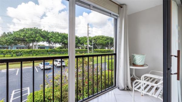 Pembridge At Lakes Of Delray, 15450 Pembridge Ave 199, Delray Beach, Florida 33484, image 1