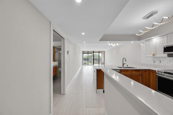 6547 Coral Lake Dr #411, Margate, Florida 33063, image 1